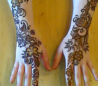 List of Top Girls Mehndi Designs for Eid