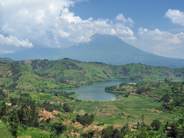 Rwanda Country that start with R