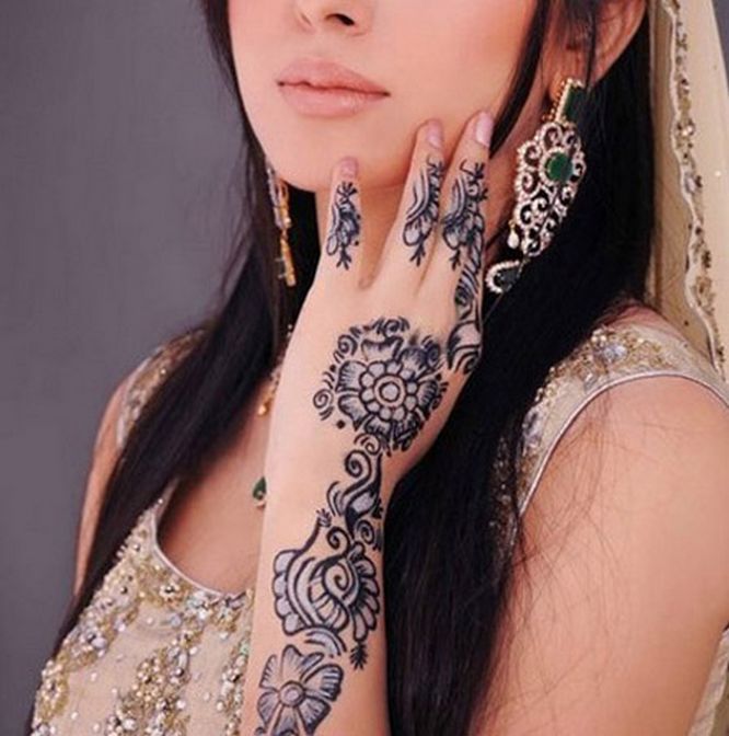 List of Pakistani Girl Mehndi Designs 2017