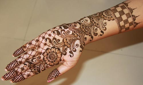 List of Pakistani Girl Mehndi Designs 2017