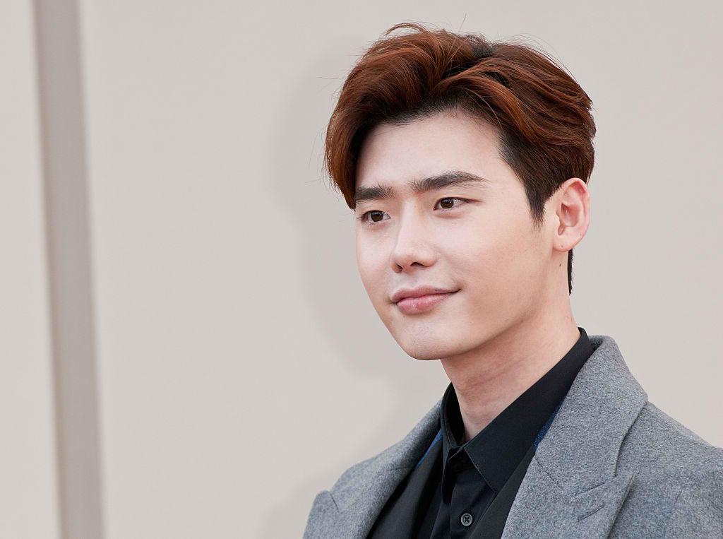 List of Lee Jong Suk upcoming movie 2017