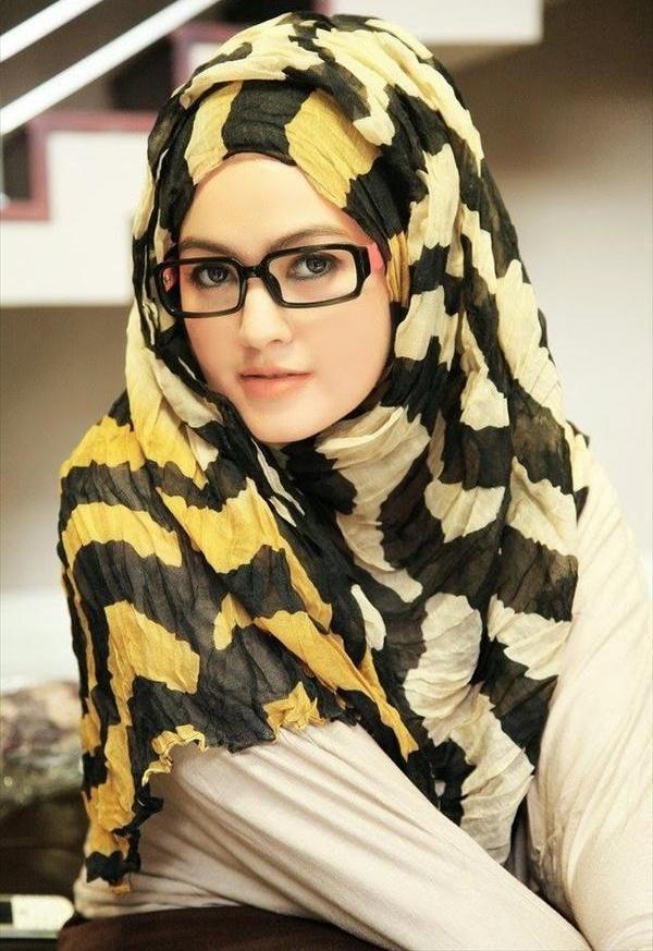 Arabic Hijab Style 2021